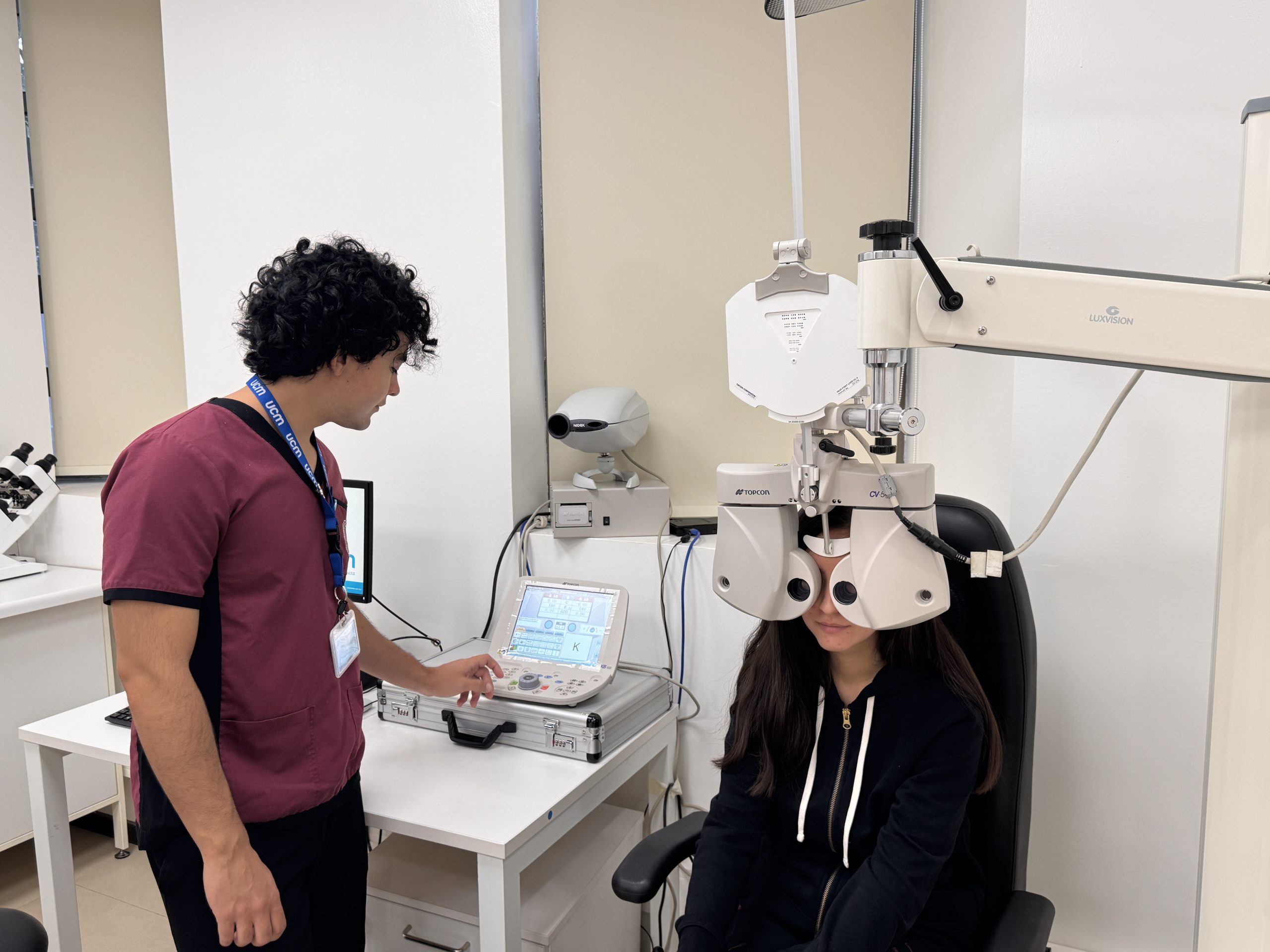 Examen visual realizado en la UCM